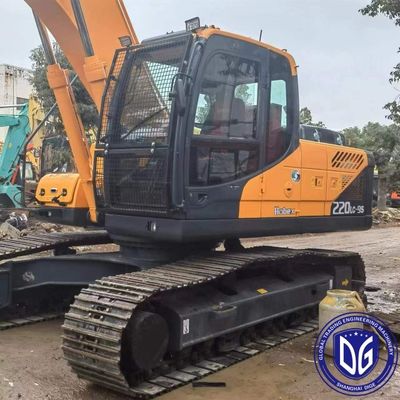 R220 22 ตัน Hyundai Excavator มือสองที่มีความสามารถปรับปรุงสูงและทุกพื้นที่