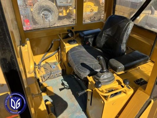 CAT D5C บูลโดเซอร์แคร์เปิลเลอร์มือสอง ประเทศญี่ปุ่น