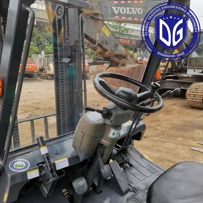 7 ตัน ใช้ Komatsu โฟร์คลิฟต์ สไตล์เครื่องจักรกล