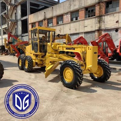ราคาถูก Komatsu GD511A สําหรับเครื่องยนต์ รุ่น S6D96L และน้ําหนักเครื่อง 10800kg