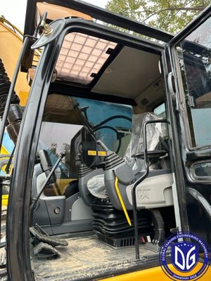 320D เครื่องขุดหิน Caterpillar ขนาด 20 ตัน ที่ใช้แล้ว มีความสามารถในการจัดการภาระสูงกว่า