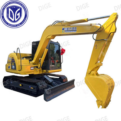 เครื่องจักรกลหนักที่ทนทาน เครื่องขุด PC70 ที่ใช้แล้ว พร้อมระบบไฮดรอลิกที่ทันสมัย