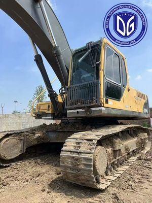 EC290BLC 29 ตัน เครื่องขุด Volvo ที่ใช้แล้ว พร้อมรูปแบบเครื่องมือทํางานหลายเครื่อง