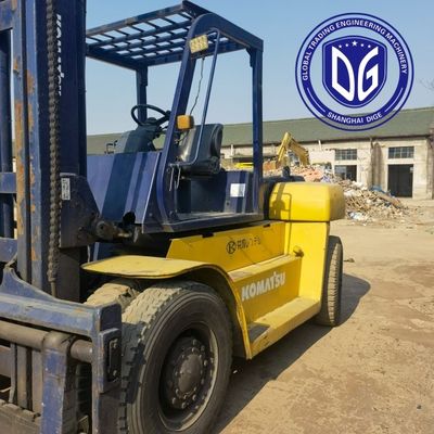 10t FD100 ใช้ Komatsu โฟร์คลิฟท์ ด้วยเครื่องไฮดรอลิกที่แข็งแรง