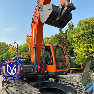 ขายเครื่องขุด Doosan DX225 ขนาด 22.5 ตัน เกือบใหม่และอยู่ในสภาพดีเยี่ยม
