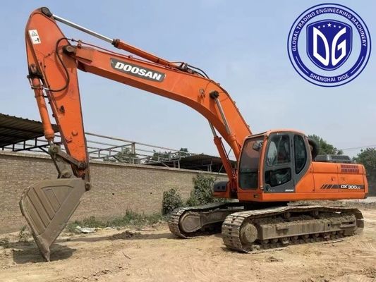 ประหยัดเวลาและแรงงาน DX300LC เครื่องขุด Doosan 30t ที่ใช้แล้ว ที่ทนทานสูง