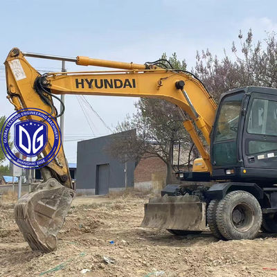 เครื่องขุดไฮดรอลิกมือสองสวย Hyundai 150W เครื่องขุดล้อในสต๊อก ขายแล้ว