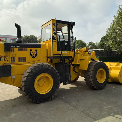 เครื่องบรรทุกยี่ห้อญี่ปุ่น Komatsu WA320 เครื่องบรรทุกยี่ห้อที่ใช้สําหรับเครื่องมือก่อสร้าง Komatsu
