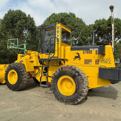 เครื่องบรรทุกยี่ห้อญี่ปุ่น Komatsu WA320 เครื่องบรรทุกยี่ห้อที่ใช้สําหรับเครื่องมือก่อสร้าง Komatsu