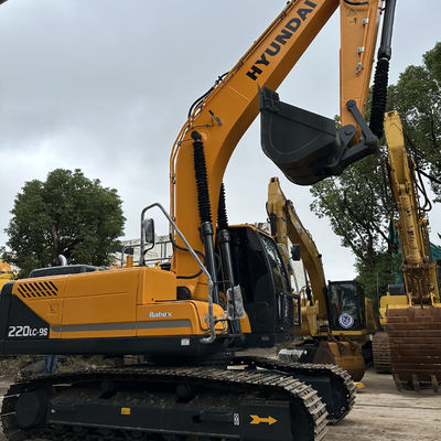 Hyundai 220 เครื่องขุดไฮดรอลิกมือสอง ด้วยเครื่องยนต์ Cummins B7 สําหรับขาย เครื่องขุด Crawler