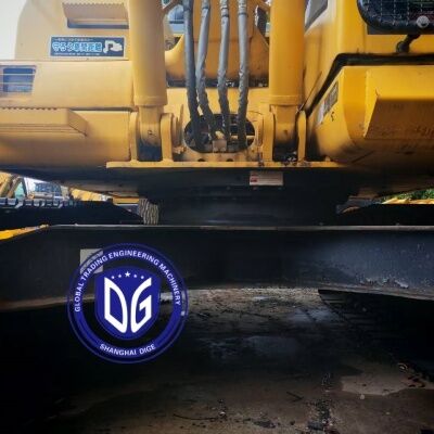 รถขุด Komatsu PC130 มือสองจากญี่ปุ่น รถขุดไฮดรอลิก น้ำหนัก 13 ตัน พร้อมบุ้งกี๋ขนาด 0.5 ลบ.ม.