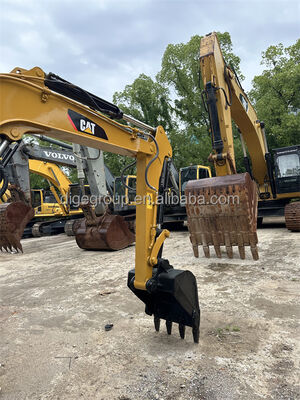 เครื่องขุด Caterpillar 303.5E 3.5t มือสองในคลัง พร้อมกับราคาถูก เครื่องขุดที่แข็งแรง ทนทาน